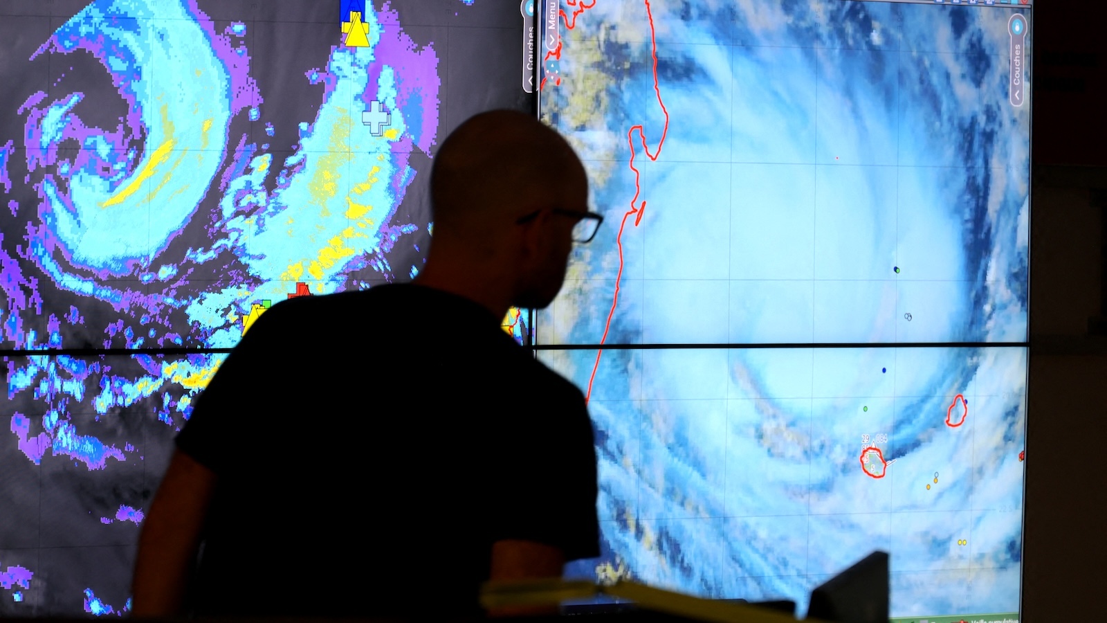 As Disinformation Swirls, Meteorologists Are Going via Threats